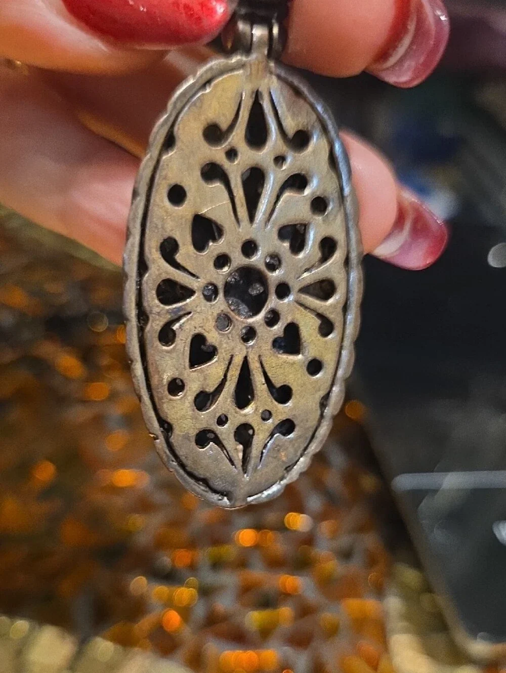 Antique Silver-Tone Textured Oval Pendant for Reptile Habitat Décor
